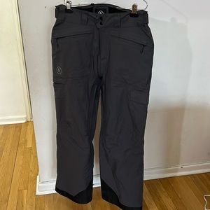 The perfect snow pants.